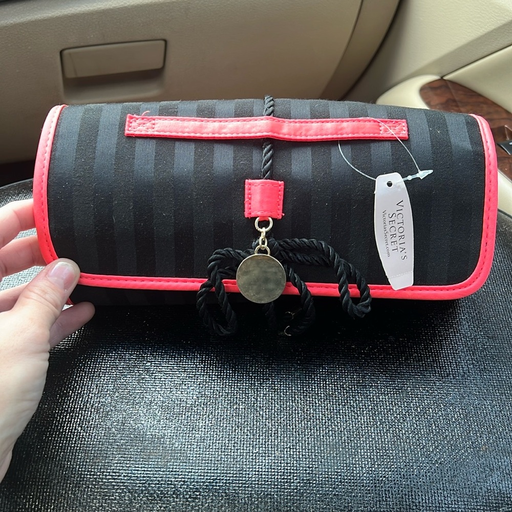 NWT Victoria’s Secret travel brush roll bag